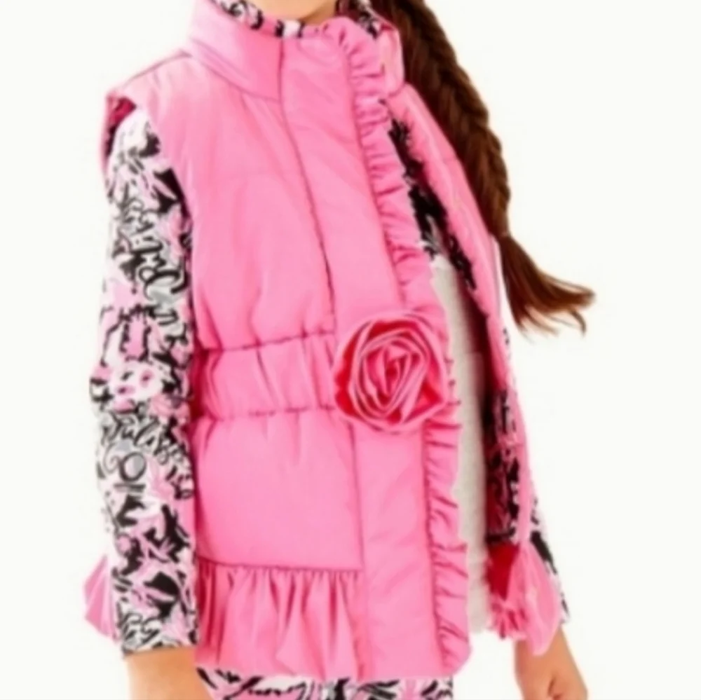 Lilly Pulitzer CAYLEE Pink Puffer Vest Rosette Ruffle  Snap Activewear Barbie - Picture 4 of 9